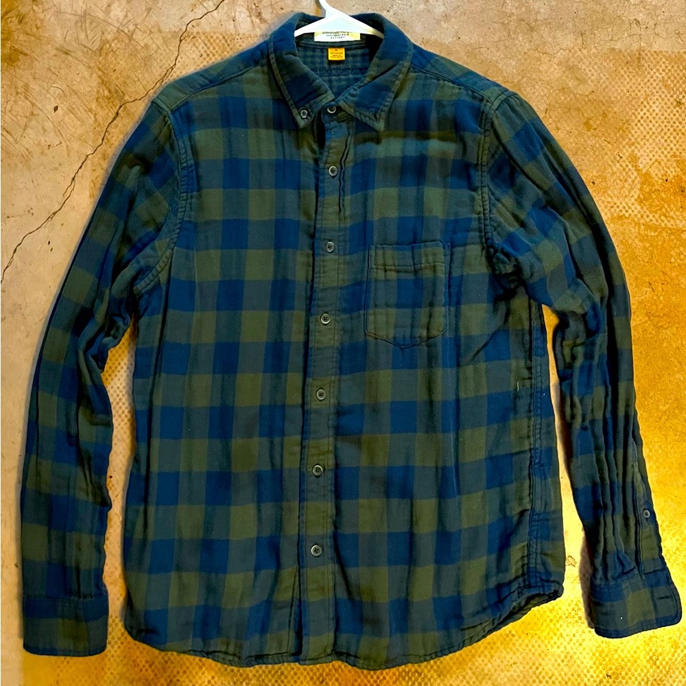 Cotton button-down flannel.